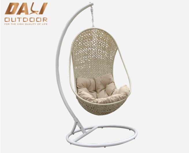 Harga Murah Indoor Outdoor Patio Rotan Wicker Hanging Egg Swing Chair With Metal Stand